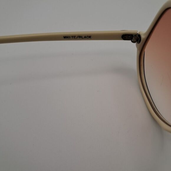 Vtg VIGNERI Sunglasses B color White/ Black Hong Kong Oversize Retro Rose Lens